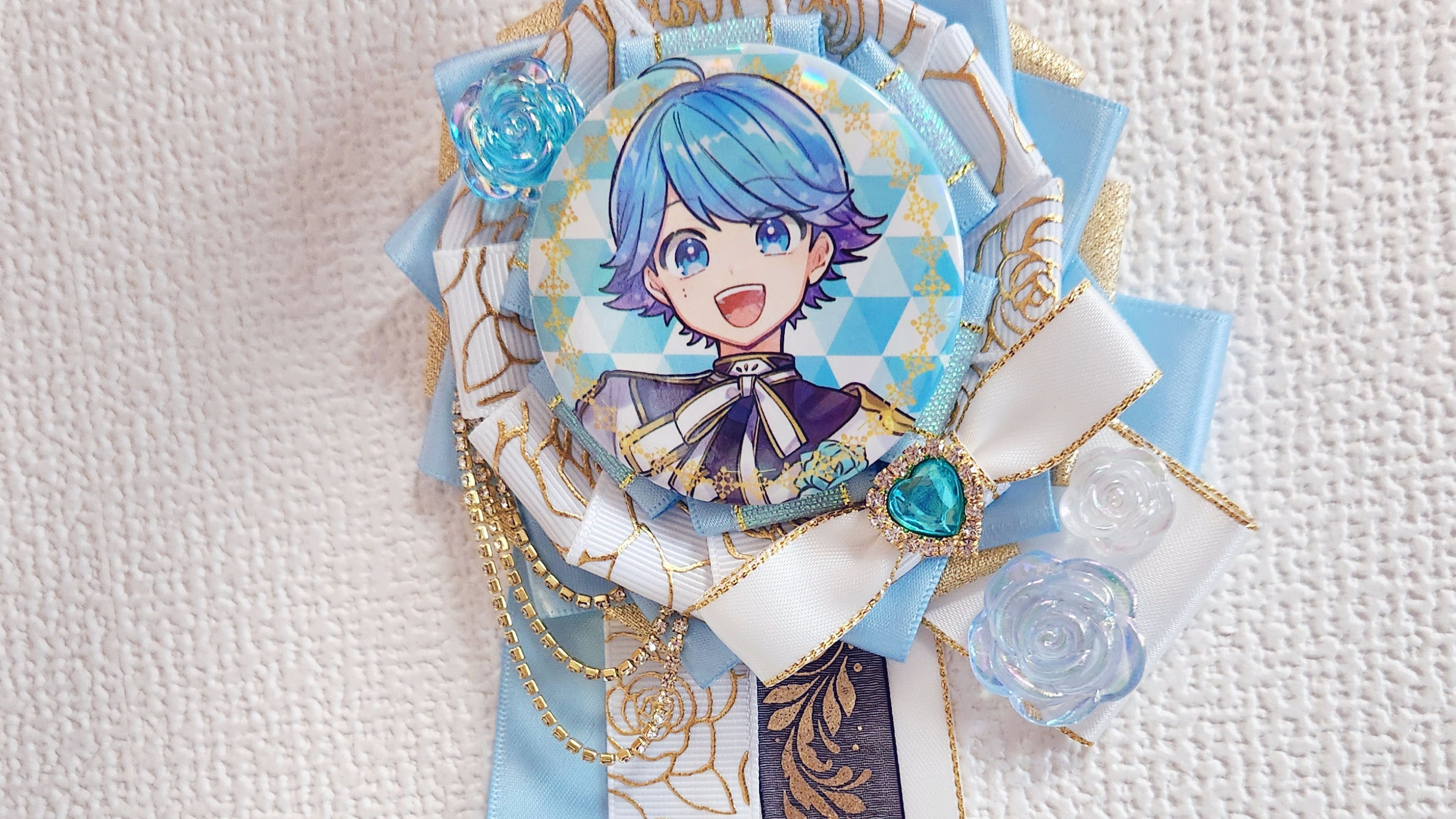 いれいす ほとけ 5周年記念ロゼット hotoke- 活動5周年記念 ロゼット - いれいすとあ【公式グッズショップ】