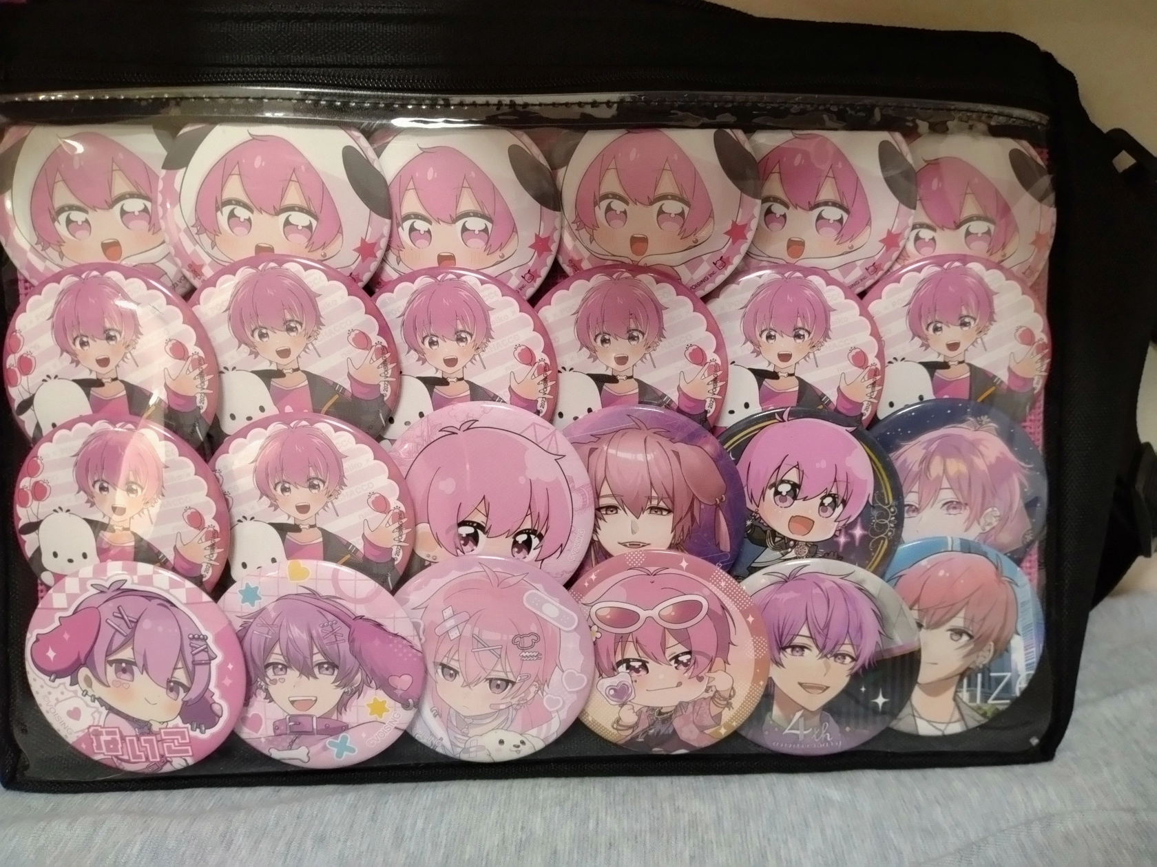 サコッシュは缶バ何個、チェキは何枚入るの？に答えます👍🏻〜追記